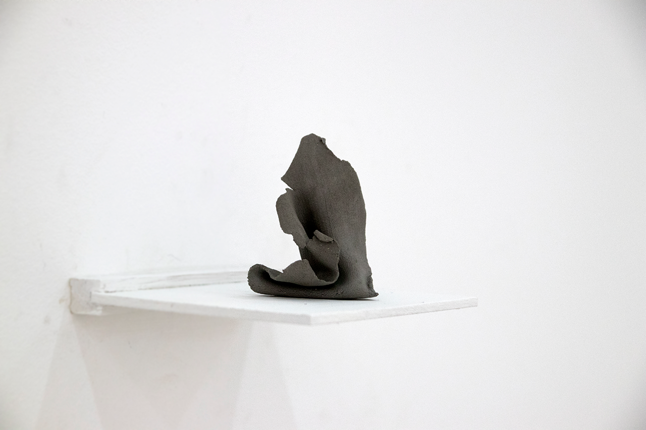 Le Poids de la Mésange, Triptyque part.1, série de 5 sculptures, n° 2 : Mésange huppée